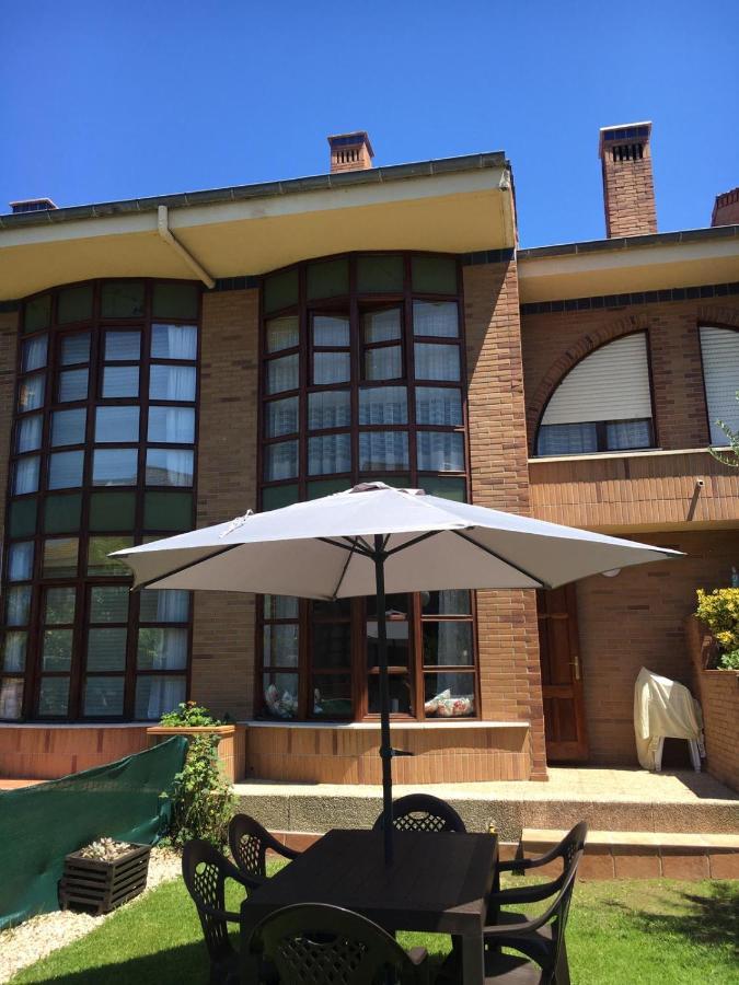 Chalet En Laredo Cerca De La Playa. 빌라 외부 사진
